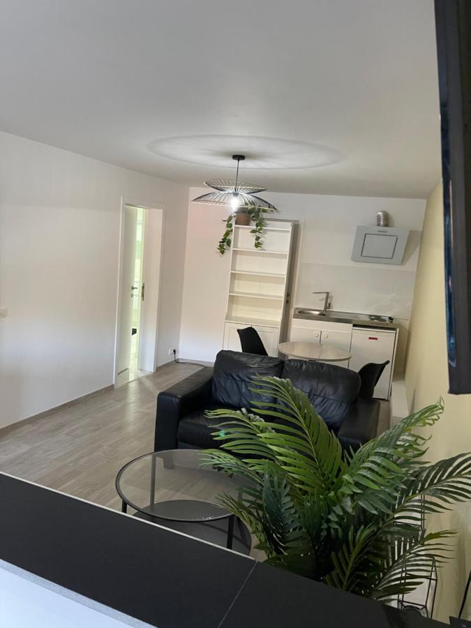Grand Studio A 5 Minutes Du Centre Namur  Exterior foto